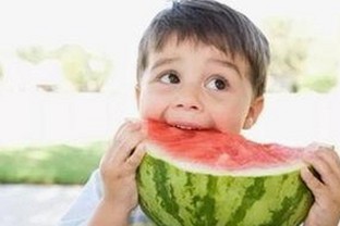 探索《小🐔🐔伸进🈲🔞🔞A官方版下载》的最新动态及其影响